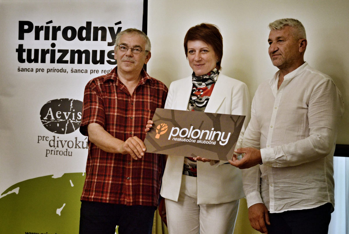 Krstní rodičia značky poloniny